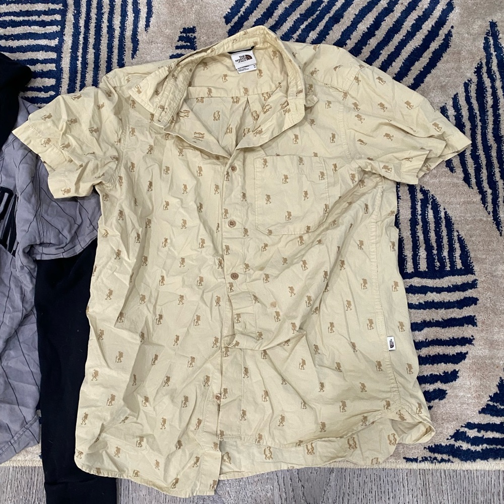 The North Face Men's Beige Patterned Button Down Shirt